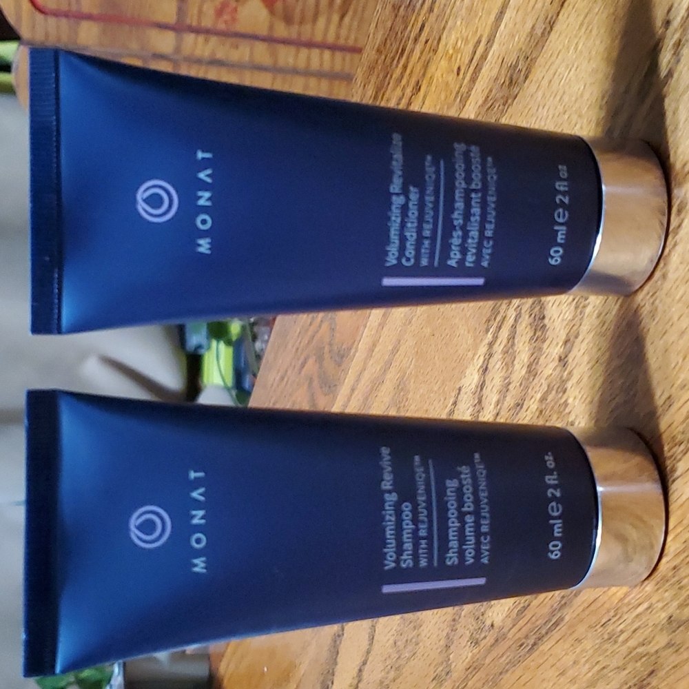 Monat shampoo and conditioner